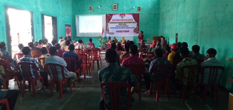 Babinsa Krandegan Hadiri Musrenbangdes