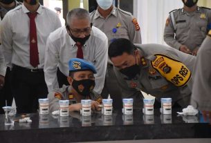 Kapolres Muba Pimpin Langsung Pemeriksaan urine secara Acak