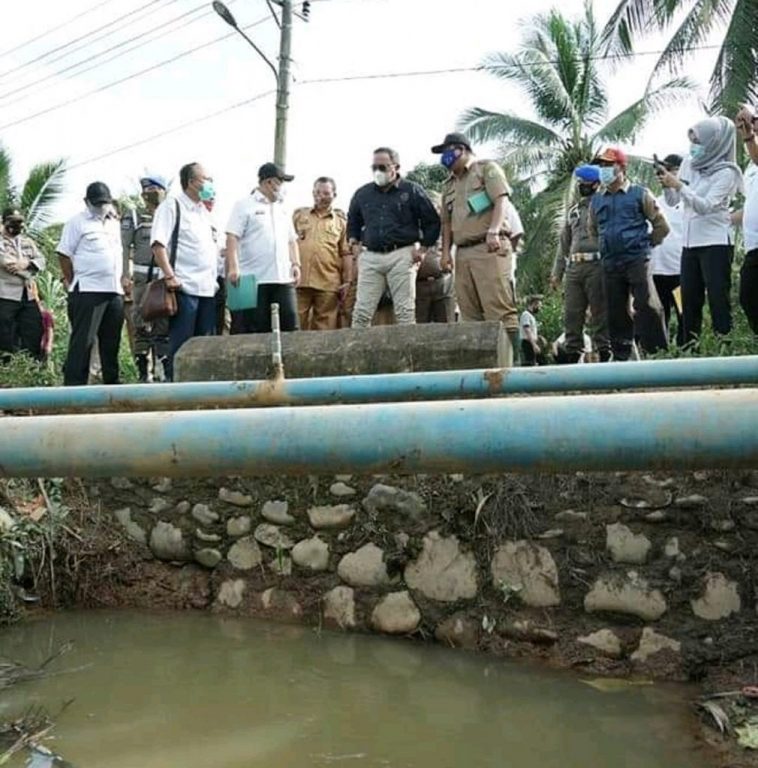 Bupati Dodi Reza Turun Langsung Atasi Genangan Air di Lais
