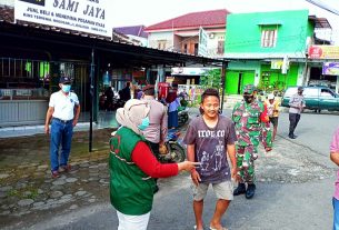 Bersama Satgas Covid, Babinsa Gelar Operasi Yustisi