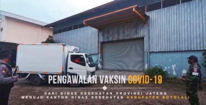 TNI-Polri Kawal Vaksin Sinovac Di Boyolali