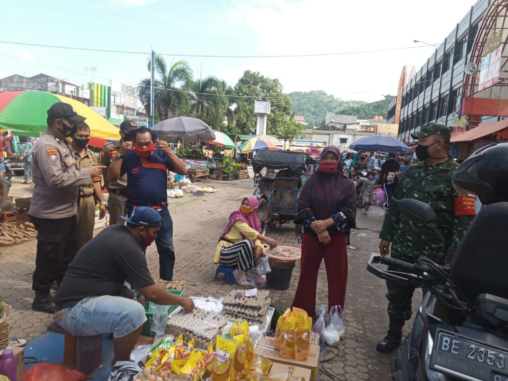 Himbauan Protokol Kesehatan dilakukan sejumlah Tim Satgas Covid-19