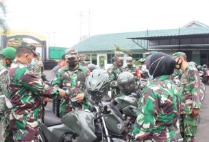 Mayor Inf Andri Kusuma menggelar kegiatan pengecekan surat kendaraan dinas