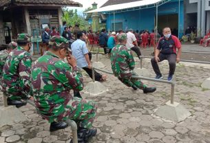 Wujud Kepedulian Kepada Warga Yang Tertimpa Musibah, Anggota Koramil 18/Girimarto Melayat Ke Rumah Duka