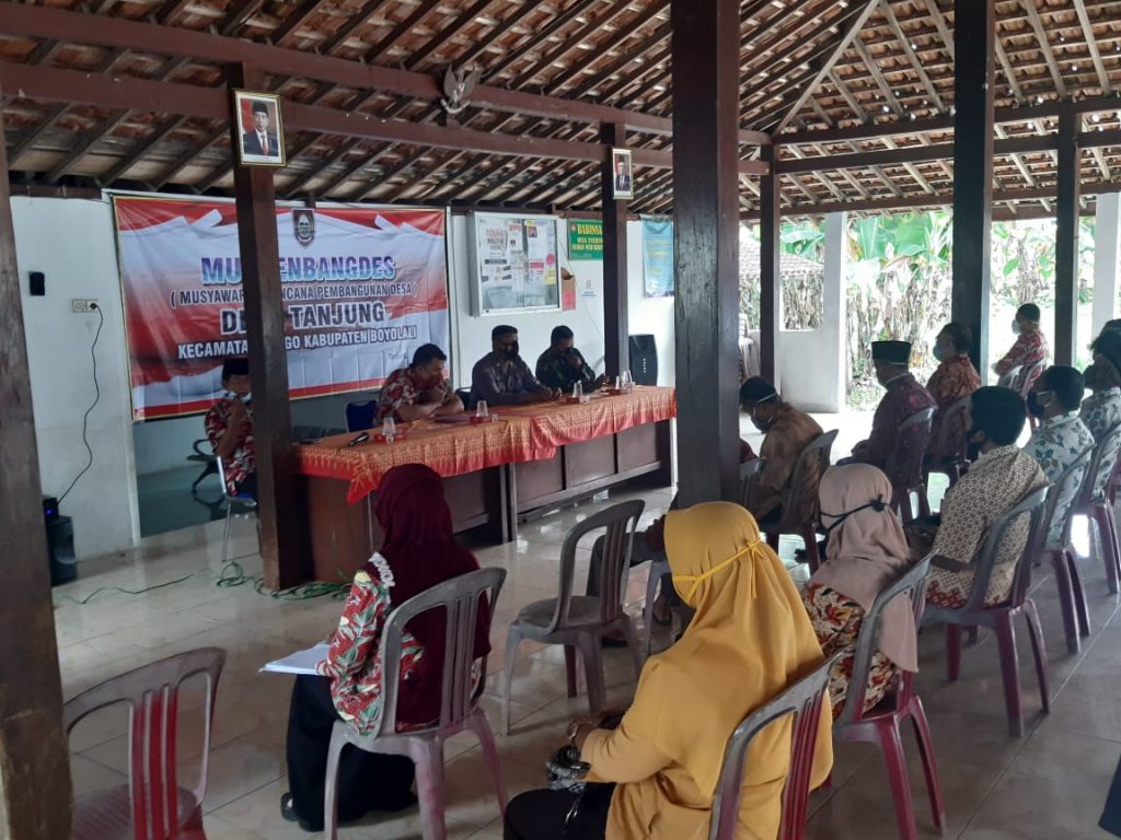 Babinsa Tanjung Hadiri Musrenbangdes Diwilayah Binaan.