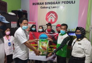 DPC BNM RI Kota Bandar Lampung Memberikan Tali asih untuk Dirumah singgah