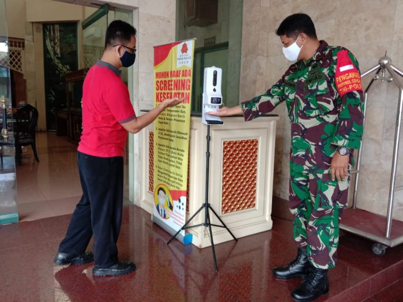 Babinsa Tipes Sasar Edukasi Penerapan PPKM di Hotel Indah Palace