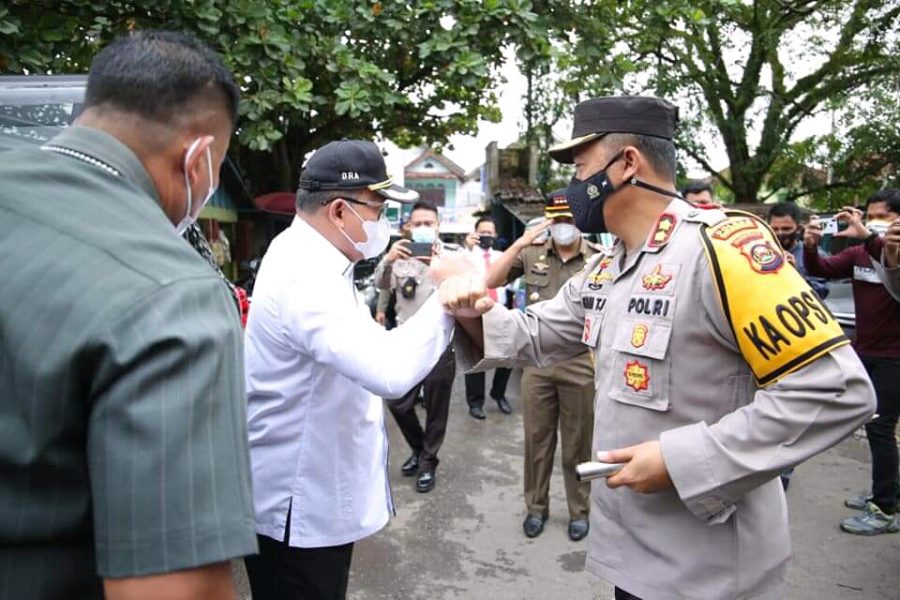 Sambangi Pasar Perjuangan, Ingatkan Warga Patuhi 3 M