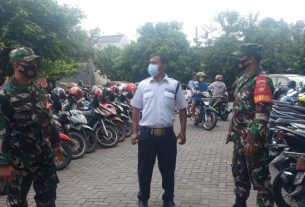 Serka Saring Laksanakan Penerapan PPKM di Pasar Burung Depok Surakarta