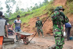 Suasana Penuh Keakraban Dalam TMMD Desa Brenggolo