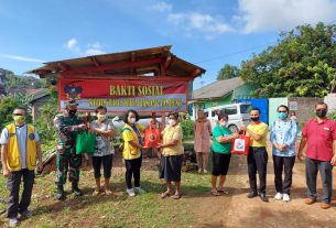 Kodim 0410/KBL bersama dengan Lions Club Bandar Lampung melaksanakan kegiatan Bhakti Sosial