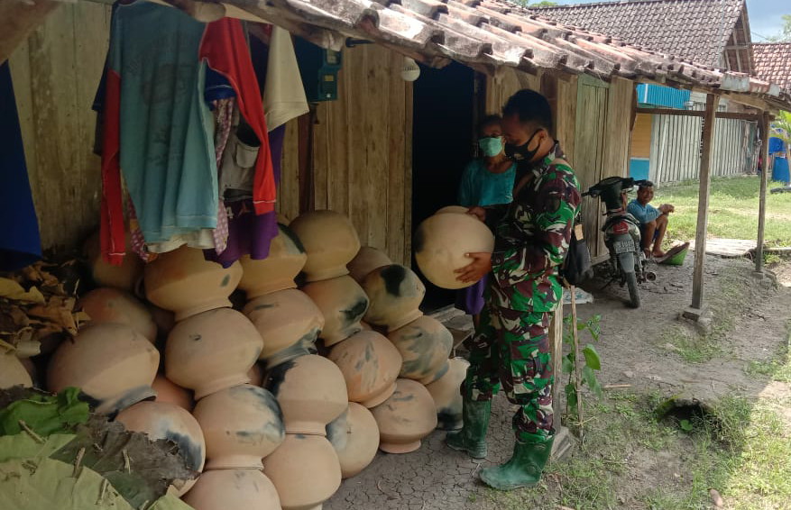 Serda Dwi Permono Sudi Turut Hadiri Rapat PKK Dilokasi TMMD 110 Bojonegoro