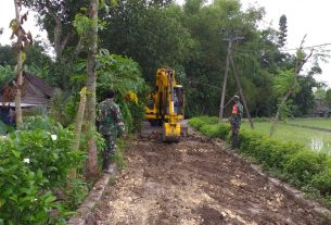 TMMD 110 Bojonegoro, TNI Sambangi Rumah Warga Penerima Program