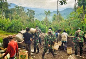 Disuguhi Pemandangan Yang Indah, Terjalin Kemanggulan TNI Dan Rakyat Di Lokasi TMMD Reguler Kodim 0728/Wonogiri