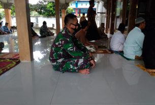 TMMD 110 Bojonegoro, Satgas Shalat Jum’at Bersama Warga Kalongan