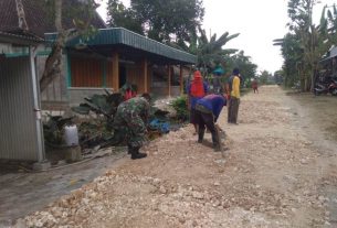 TMMD 110 Bojonegoro, Satgas Dan Warga Merapikan Pedel