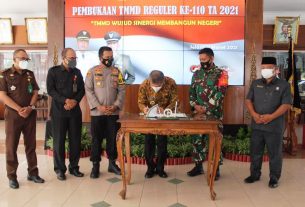 Penandatanganan Naskah Menandai Pembukaan TMMD Reguler Ke-110 Kodim 0728/Wonogiri