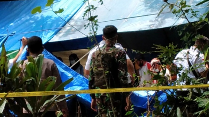 Polres Tanggamus dan Tim Forensik Lakukan Autopsi Mayat Korban Pembunuhan di Pekon Kerta