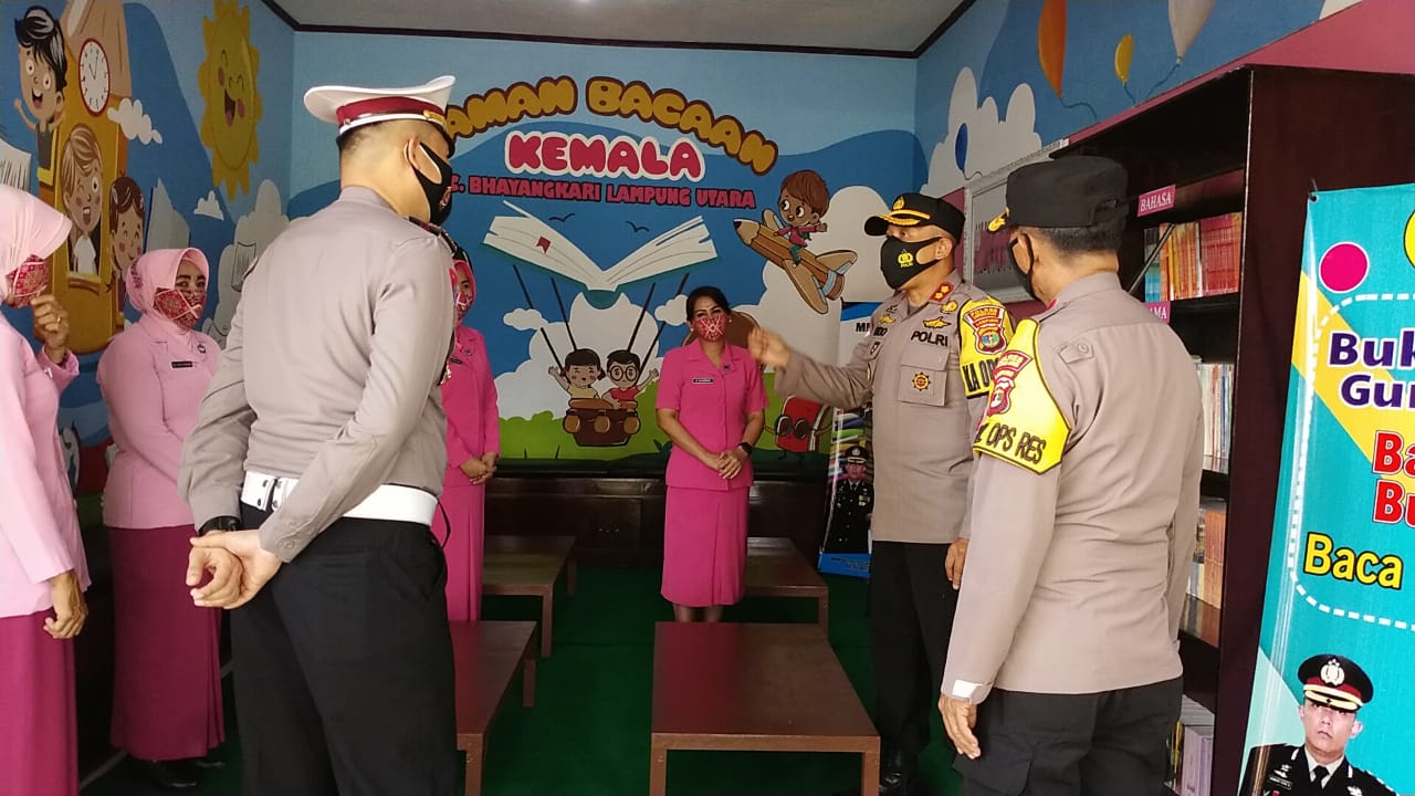Kapolres Lampung Utara resmikan taman bacaan anak