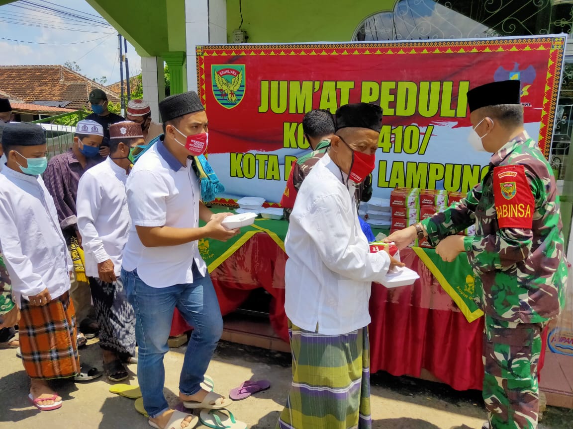 Komandan Kodim 0410/KBL Menghadiri kegiatan Jum’at peduli