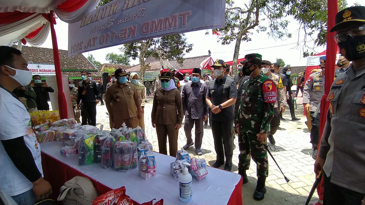 Wagub Jatim Kunjungi Pasar Murah Dilokasi TMMD 110 Bojonegoro