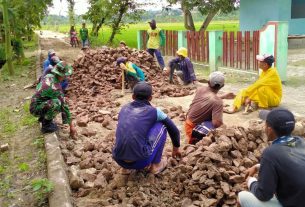 Penataan Batu Jalan Program TMMD Butuhkan Teknik Dan Kesabaran