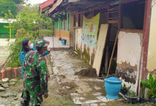 Sebelum Di Bangun Oleh Satgas TMMD 110 Bojonegoro, Gedung SD Ini Bertahun Tahun Rusak