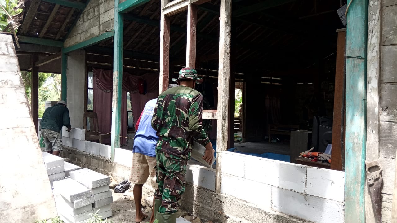 TMMD 110 Bojonegoro, Rumah Warga Sasaran Program Aladin, Di Pasang Bata Hebel