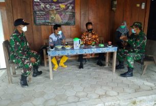 Satgas TMMD 110 Bojonegoro Wawancarai Peternak Sapi Lokal