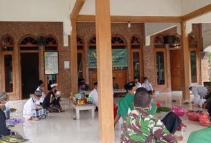 Satgas TMMD 110 Bojonegoro Ikuti Khataman Al Quran Di Jatimulyo