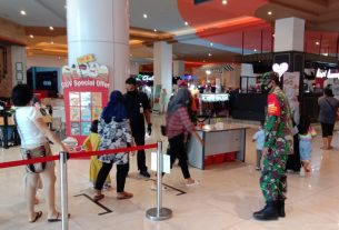 Satgas Covid-19 Kodim 0410/KBL Terapkan Prokes di Mall Transmart