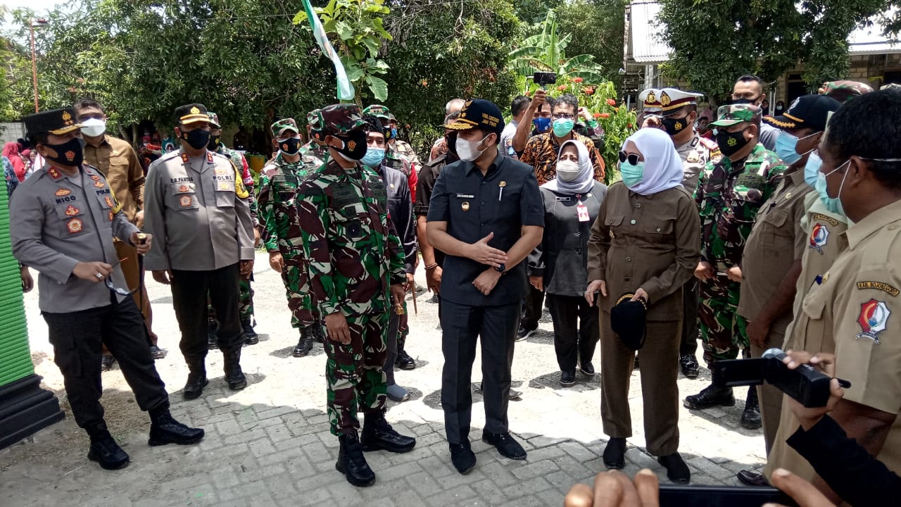 Kegiatan TMMD 110 Tambakrejo Bojonegoro Dikunjungi Bupati Anna Muawanah
