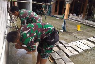 Satgas TMMD 110 Bojonegoro Melaksanakan Shalat Dhuhur Di Masjid Dusun Kalongan
