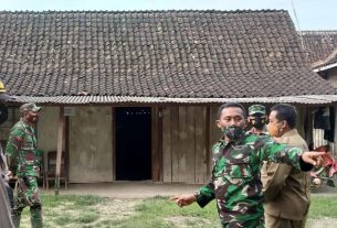 Rehab Rumah Sasaran Program Aladin, Dikunjungi Dansatgas TMMD Bojonegoro