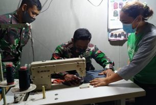 Cerita Anggota Satgas TMMD 110 Bojonegoro Belajar Menjahit