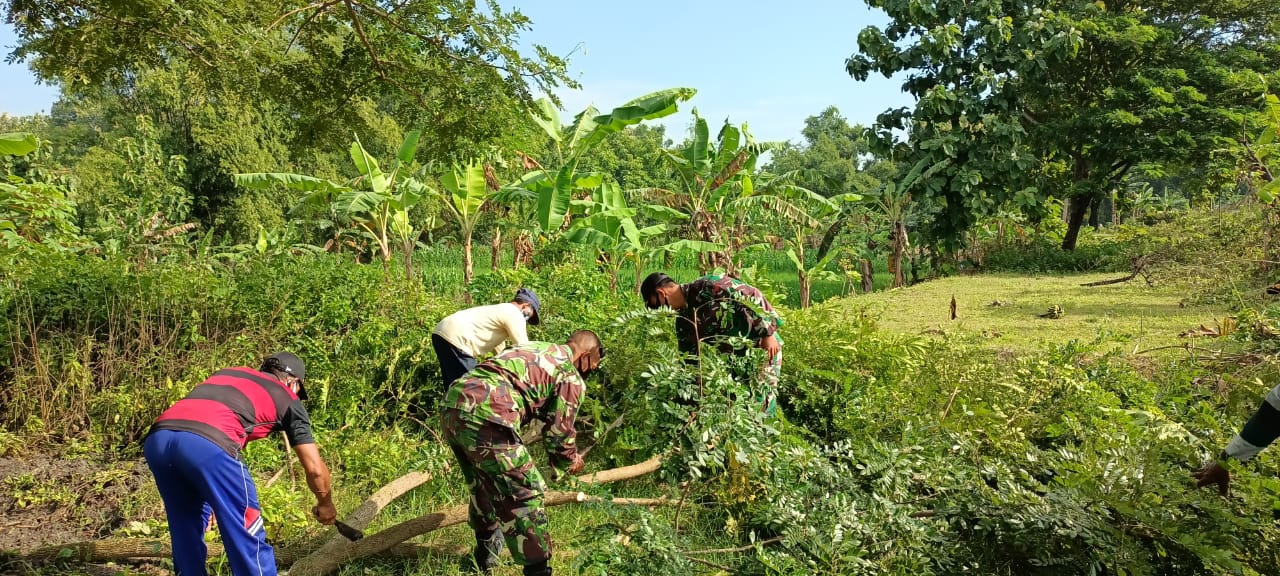 TMMD Bojonegoro, Pembersihan Lingkungan Tetap Patuh Prokes