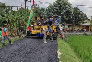 Siapkan Peralatan, Satgas TMMD 110 Bojonegoro Kerjakan Rumah Tak Layak Huni