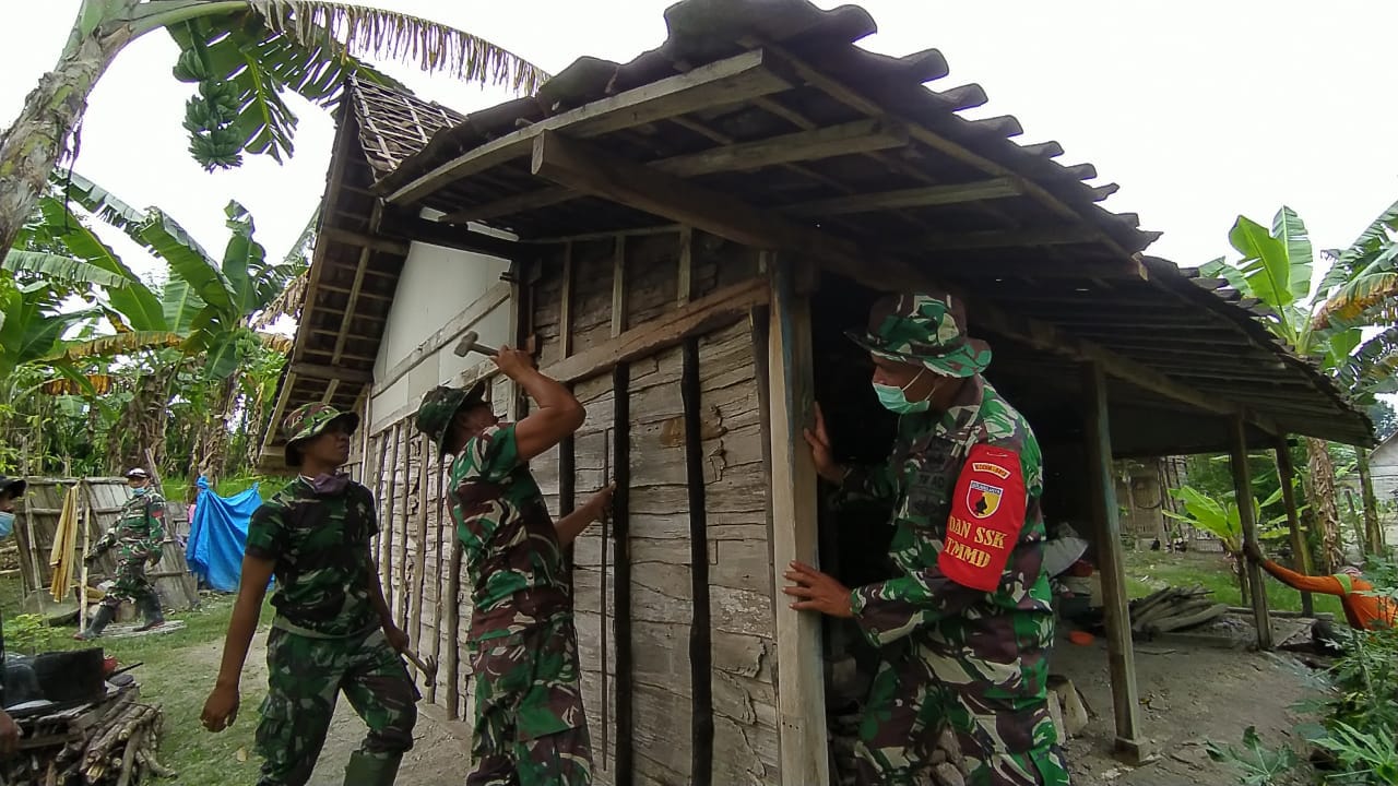 Satgas TMMD Bojonegoro Terus Kerjakan Rehap RTLH Aladin