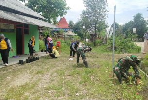 Komsos, Satgas TMMD Kodim Bojonegoro Kerja Bakti Bersihkan Pos Paud Jatimulyo