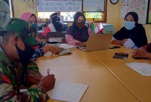 Bersama Guru SD, Satgas TMMD Kodim Bojonegoro Bahas Proses Belajar Di Masa Pandemi