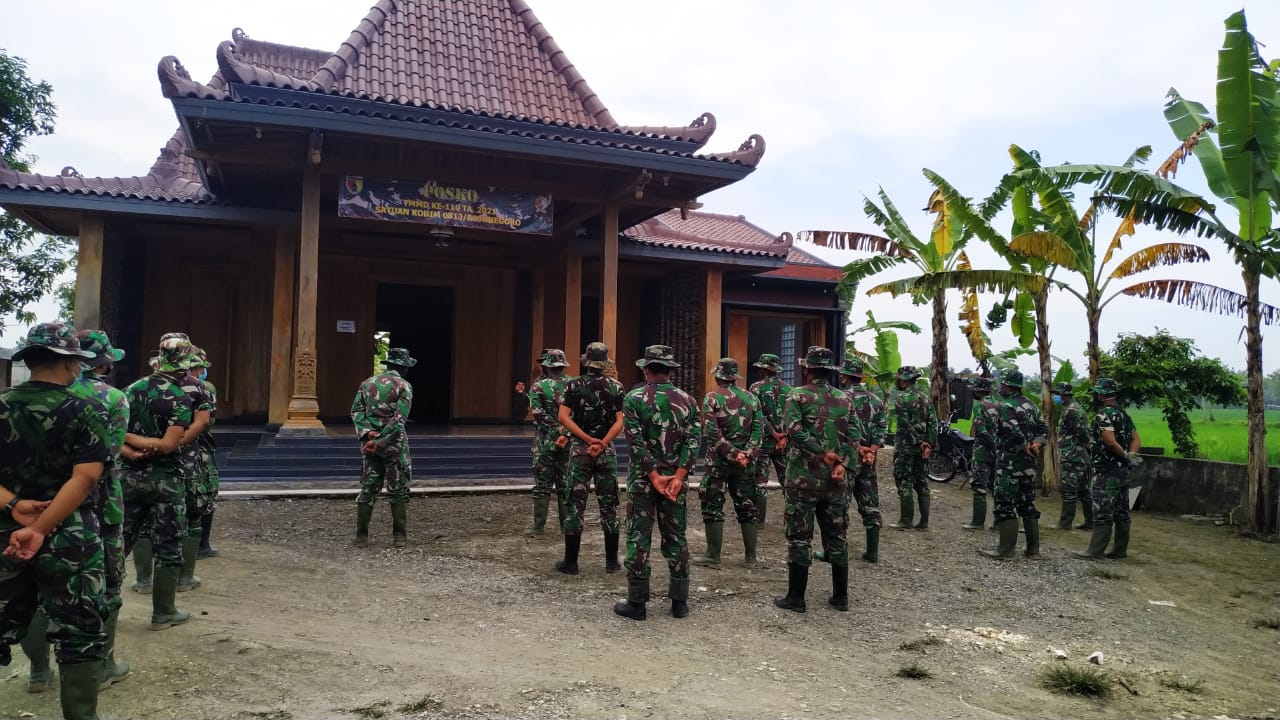 Sebelum Bekerja, Satgas TMMD Kodim Bojonegoro Awali Dengan Apel Pagi