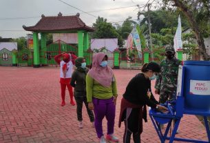 Satgas TMMD 110 Bojonegoro Ajak Gerakan Cuci Tangan Yang Baik Dan Benar