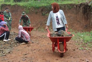 Peran Ibu-Ibu Turut Sukseskan TMMD Reguler Ke-110 Tak Diragukan Lagi