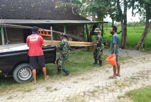 Satgas TMMD Kodim Bojonegoro Turunkan Material Pembangunan Rumah Aladin