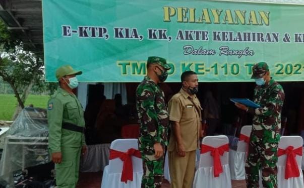 Dilokasi TMMD Tambakrejo, Dinas Dukcapil Bojonegoro Siap Sosialisasikan Administrasi Kependudukan