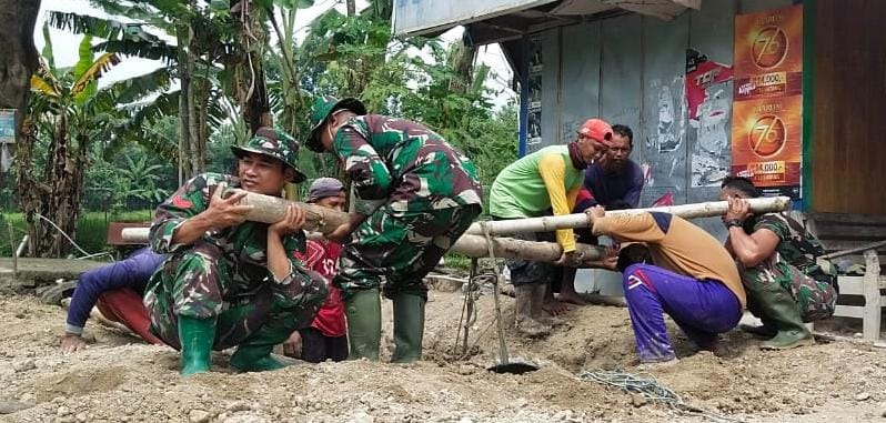 Cegah Banjir, TMMD Kodim Bojonegoro Buat Drainase