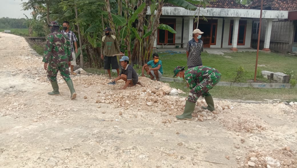 TMMD Kodim Bojonegoro, Satgas Percepat Persiapan Pengaspalan Jalan