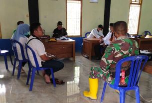 TMMD Kodim Bojonegoro, Satgas Sosialisasikan Program KB Ke Perangkat Desa Jatimulyo