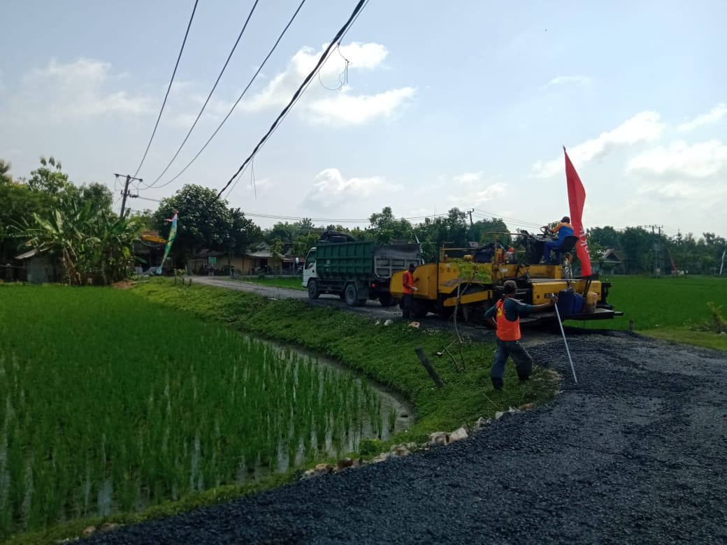 Perbaikan Jalan TMMD Kodim Bojonegoro Di Ngrancang, Mendapat Apresiasi