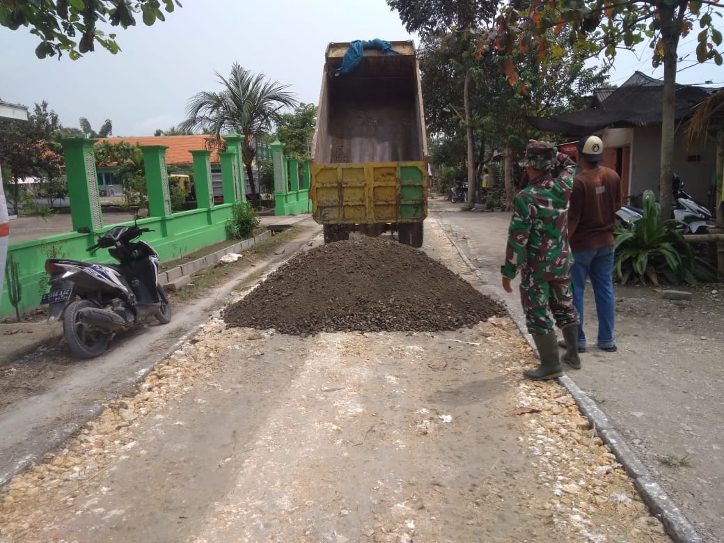 TMMD Kodim Bojonegoro, Pendistribusian Pasir Kalongan Terus Dilakukan